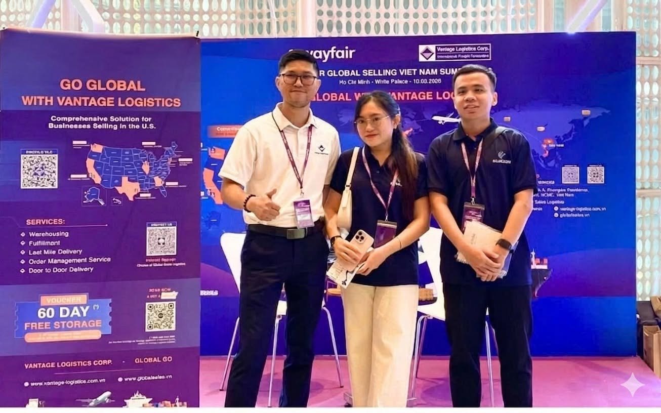 Đội ngũ Bluezon giao lưu tại gian hàng đối tác ở Wayfair Summit 2026